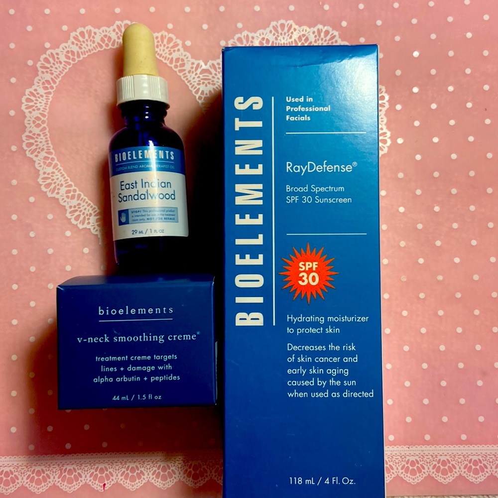 Bioelements Bundle NEW Ray Def, VNeck Smoothing Cream and East Indian Sandalwood